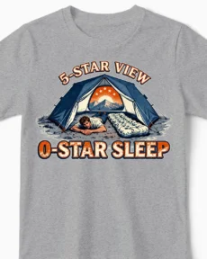5-Star View 0-Star Sleep | Das witzige Camping Kindershirt für kleine Zelt-Abenteurer graumeliert Close-Up