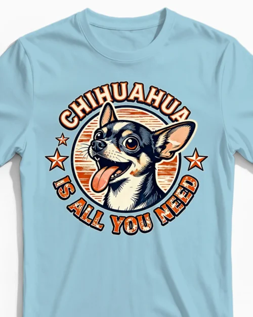 Chihuahua Is All You Need | Lustiges Hunde Herrenshirt hellblau Close-Up