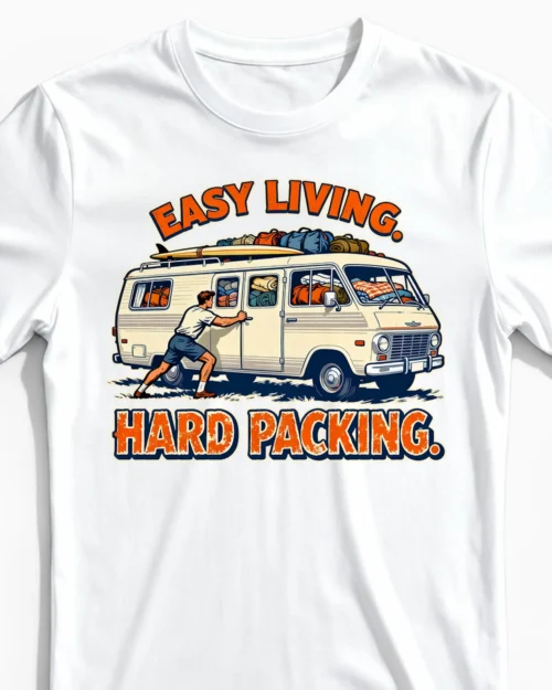 Easy Living. Hard Packing. | Retro Camper-Herrenshirt weiss Close-Up