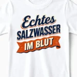Echtes Salzwasser im Blut | Nordsee & Küstenkind T-Shirt für Kinder & kleine Wattwürmer weiss Close-Up