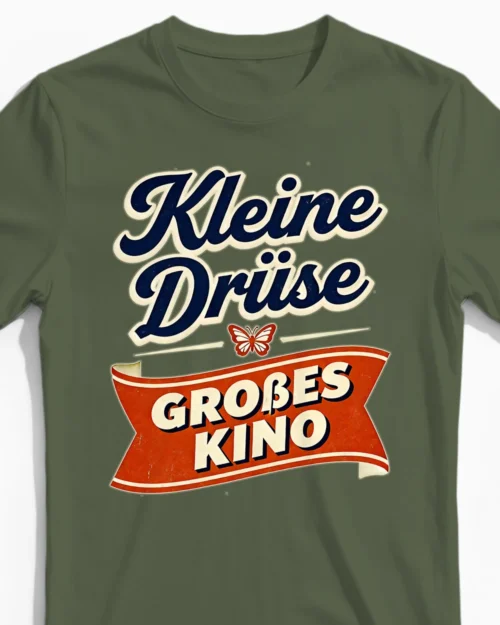 Kleine Drüse, großes Kino | Modernes Hashimoto-Herrenshirt olive Close-Up
