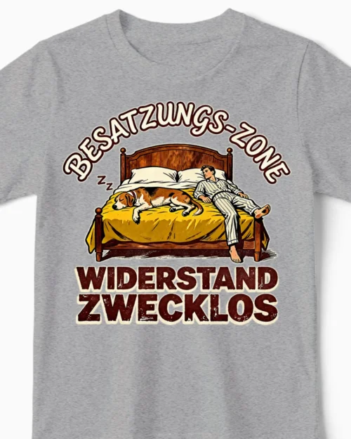 Besatzungszone | Das freche Hunde-Kindershirt für geduldige Hundefreunde graumeliert Close-Up