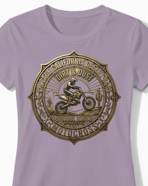 Desert Race | Das Motocross Damenshirt mit edlem Patina-Emblem für Offroad-Ladies lila Close-Up