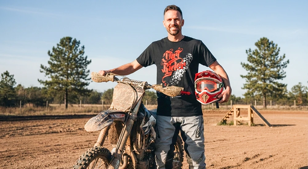 Motocross, Enduro & Adrenalin: So schenkst du MX-Fans genau das, was sie wirklich feiern