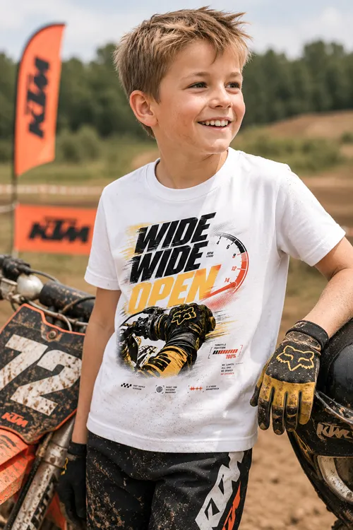 Motocross & Enduro T-Shirt für Kinder mit Gasgriff-Perspektive, Drehzahlmesser, Vollgas-Grafik und großem Wide Wide Open Schriftzug.