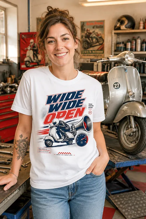Vintage Vespa Tuning T-Shirt für Damen im Racing-Look. Motiv mit getuntem Roller, Ansaugtrichter, Drehzahlmesser und Wide Wide Open Schriftzug.